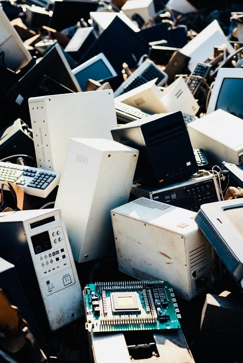 it scrap buyers in qatar providing secure electronic waste collection and recycling services
